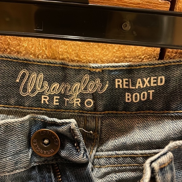 Wrangler Retro Jeans - Picture 2 of 6